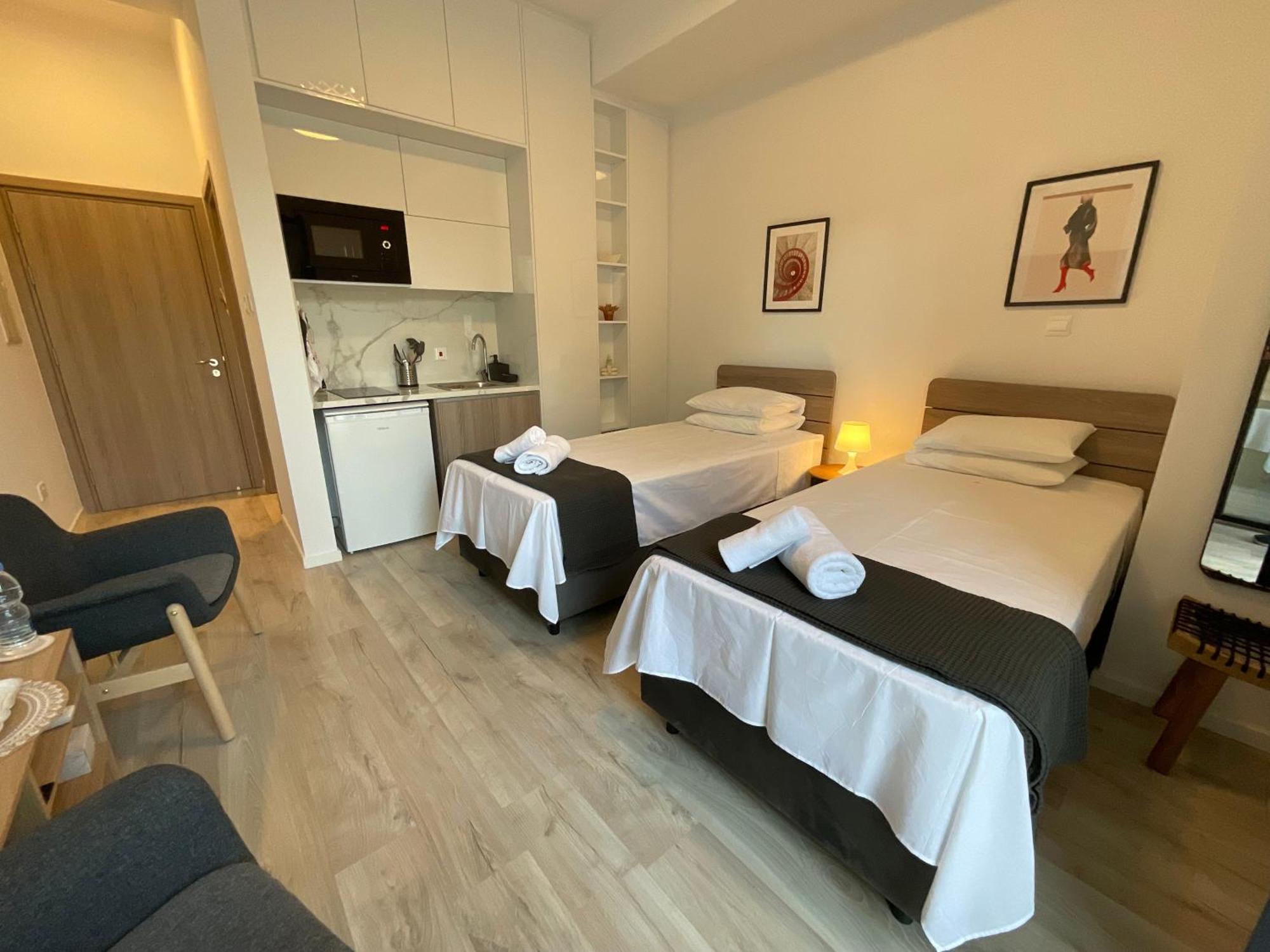 Le Voyageur By The Sea - Furnished Rooms Lárnaca Exterior foto