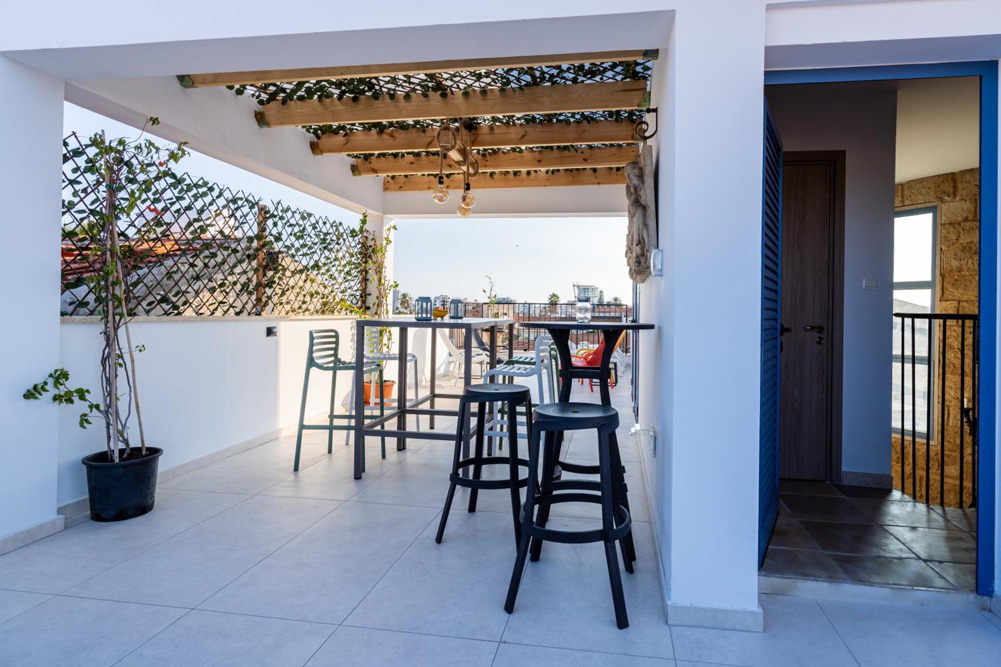 Le Voyageur By The Sea - Furnished Rooms Lárnaca Exterior foto