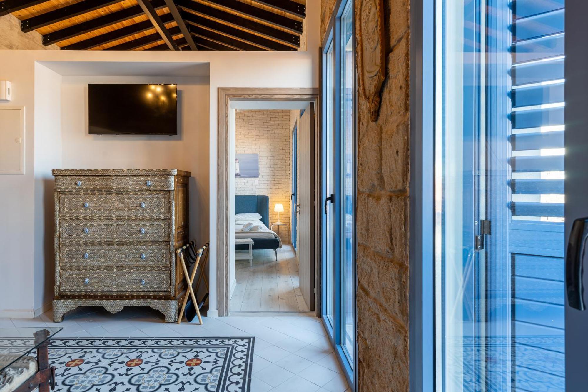 Le Voyageur By The Sea - Furnished Rooms Lárnaca Exterior foto