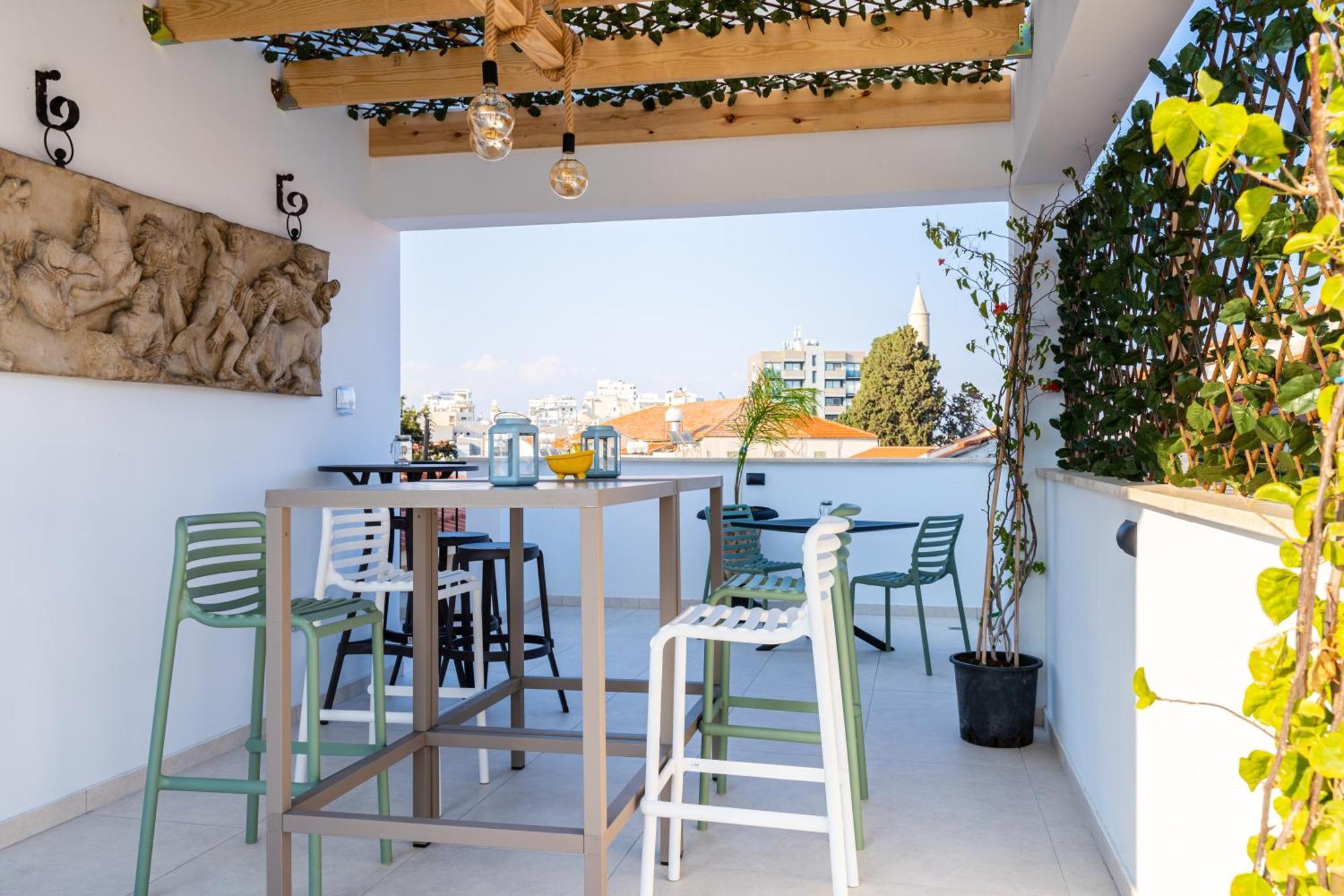 Le Voyageur By The Sea - Furnished Rooms Lárnaca Exterior foto