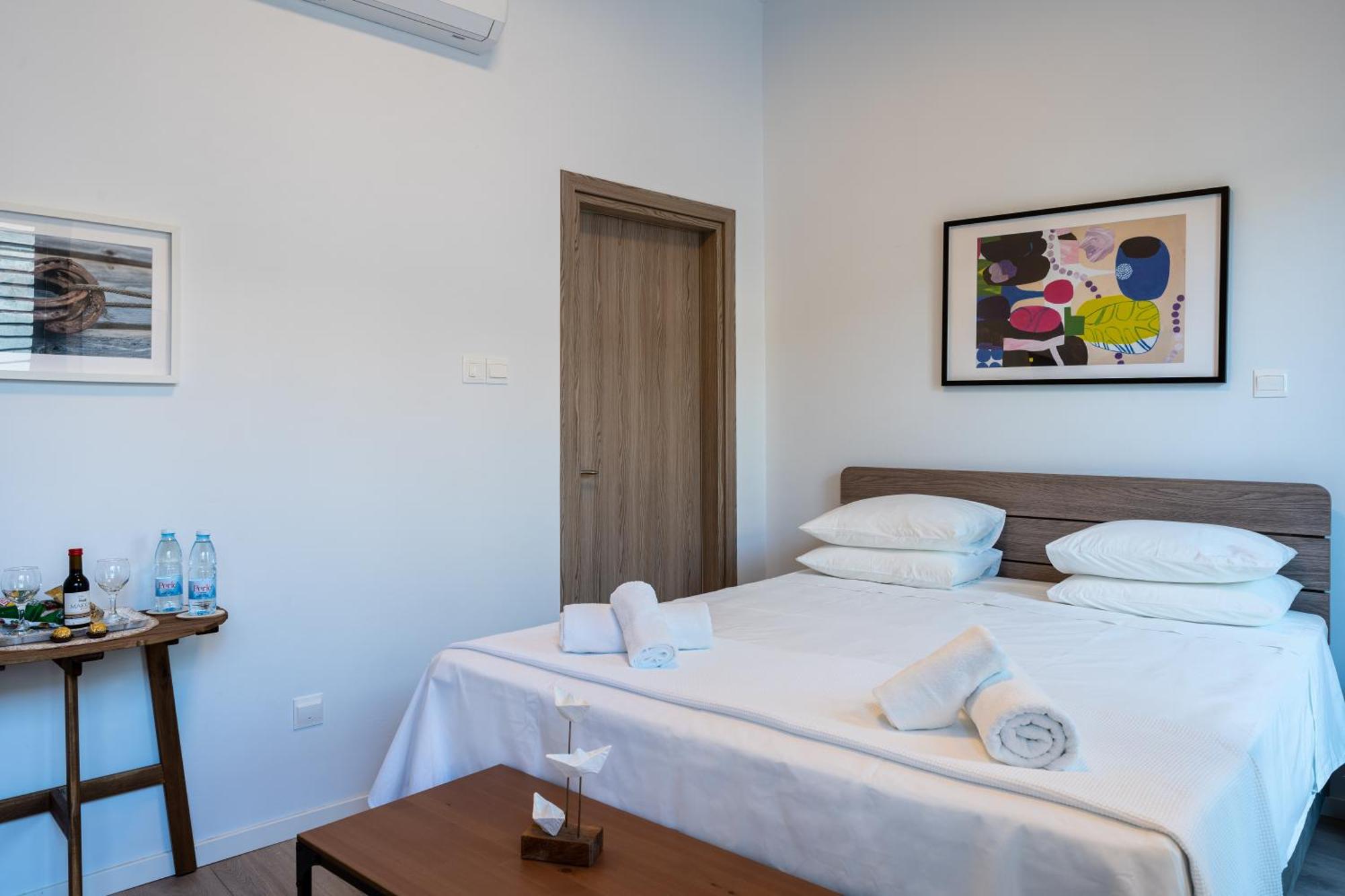 Le Voyageur By The Sea - Furnished Rooms Lárnaca Exterior foto