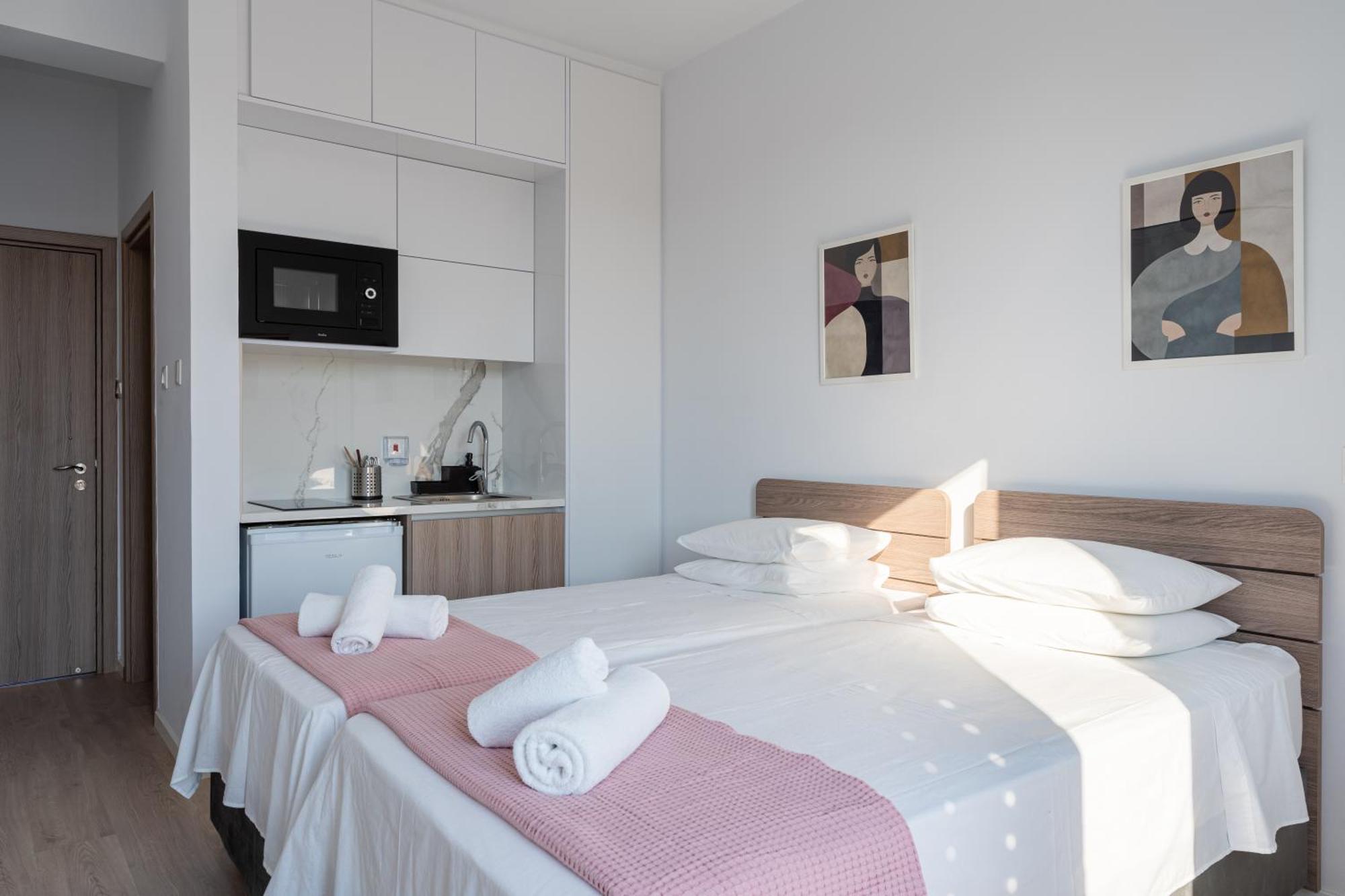 Le Voyageur By The Sea - Furnished Rooms Lárnaca Exterior foto